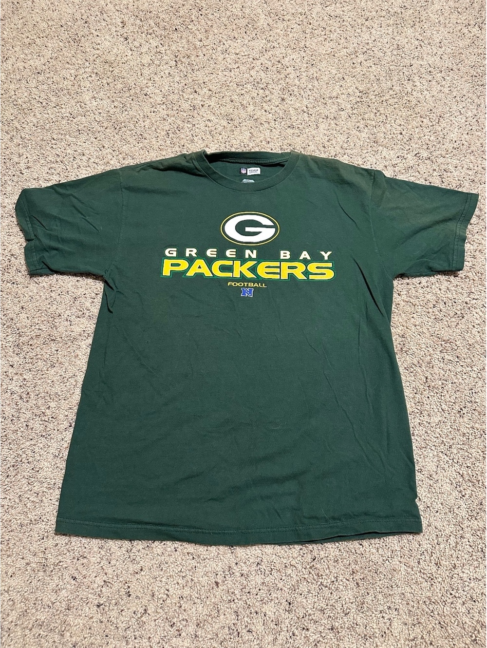 Green Bay Packers NFL Football T-Shirt Size Large